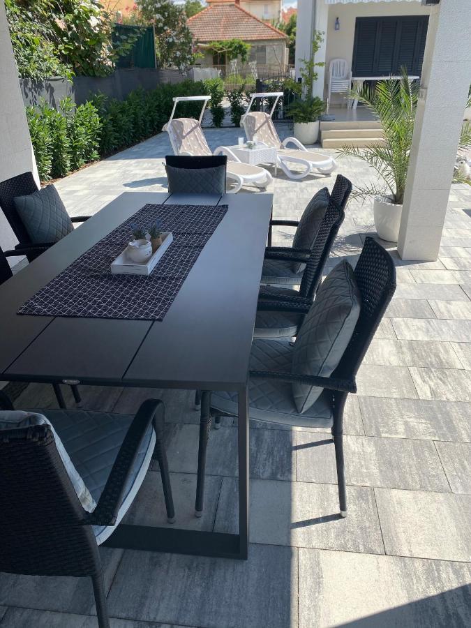 Breitling Apartments With Pool Biograd Na Moru Eksteriør bilde