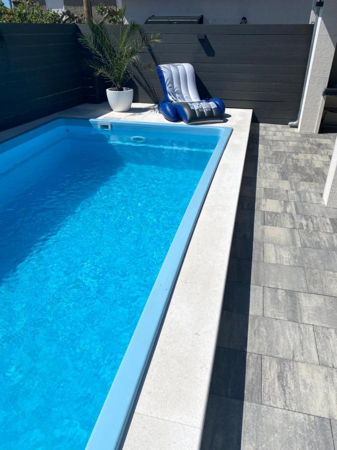 Breitling Apartments With Pool Biograd Na Moru Eksteriør bilde