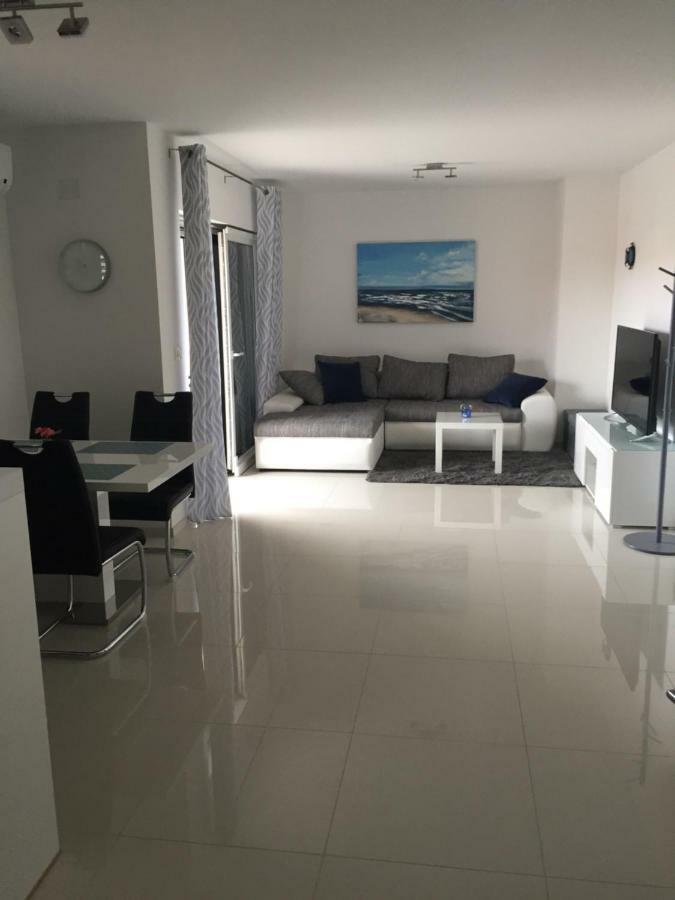 Breitling Apartments With Pool Biograd Na Moru Eksteriør bilde