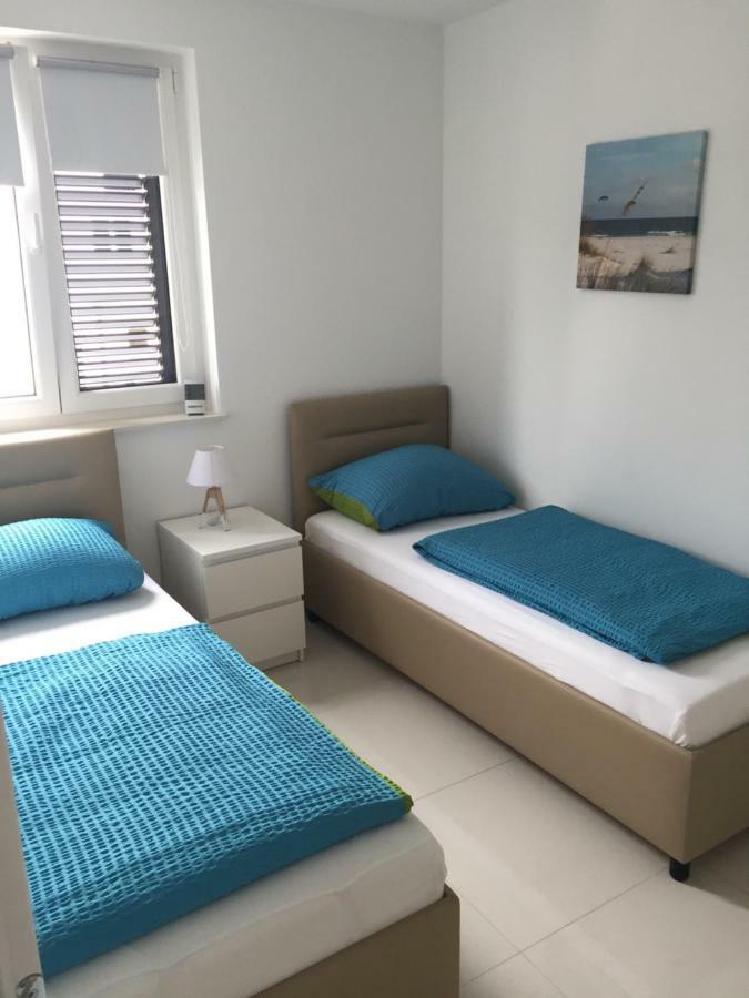 Breitling Apartments With Pool Biograd Na Moru Eksteriør bilde